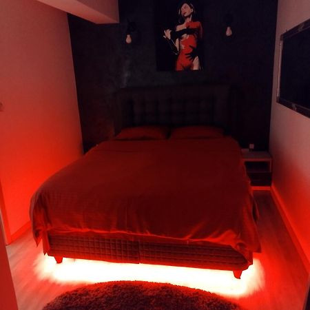 Dream Arena Apartment Bacau Ngoại thất bức ảnh